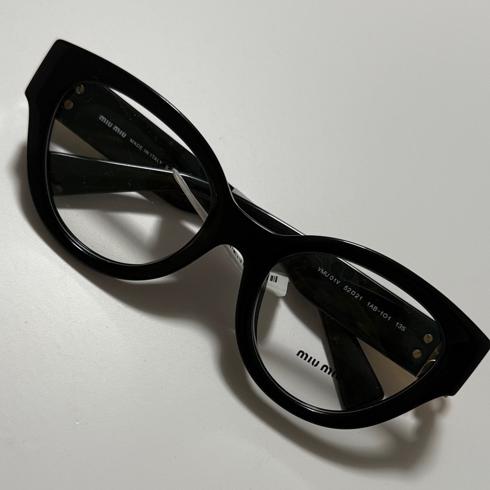 MIU MIU Glossy Black Oversized Cateye Sunglasses Retail $354